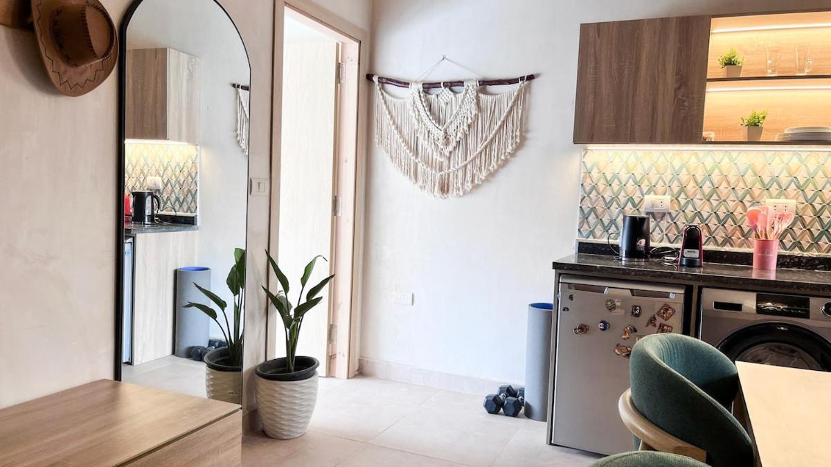 Boho Getaway With Pyramids View & Jacuzzi Apartman Gíza Kültér fotó