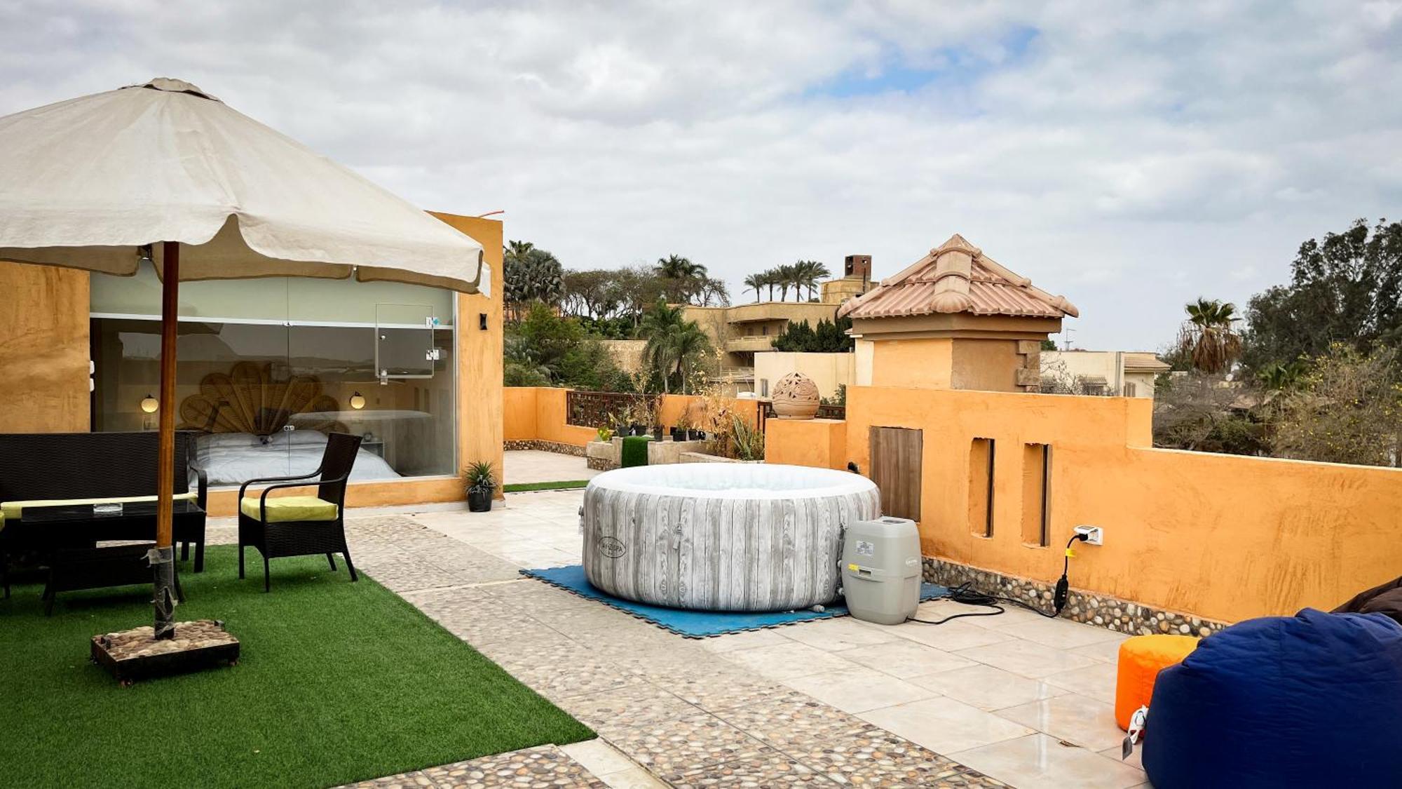 Boho Getaway With Pyramids View & Jacuzzi Apartman Gíza Kültér fotó